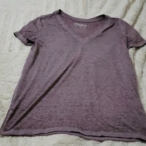 Mudd brand V neck tee